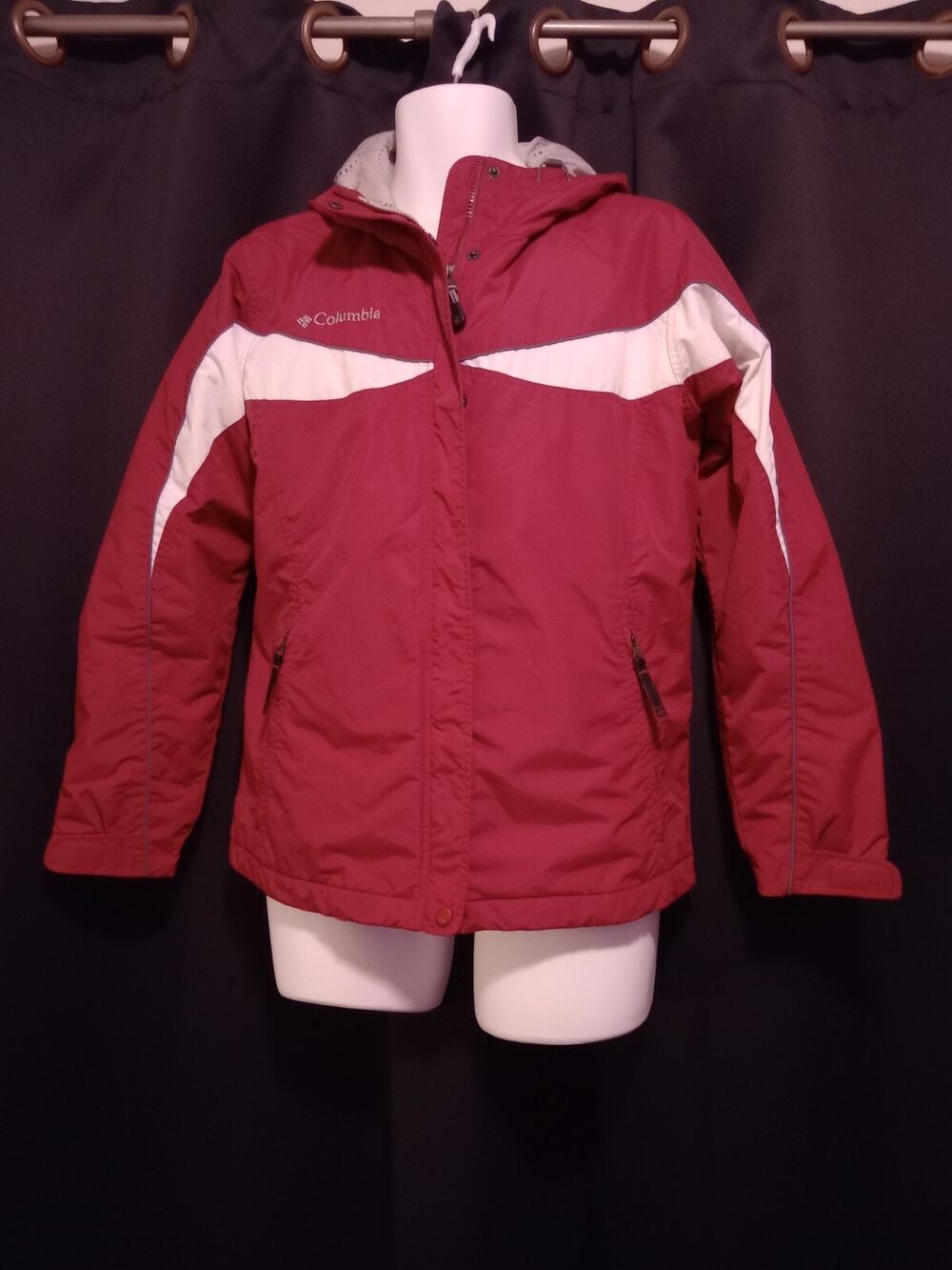 Columbia Women's Medium Red/Black/White Winter Coat With Hood Water Resistant